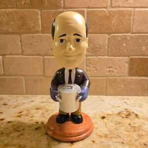 Chili Pot Kevin Malone Bobblehead - The Office Culturefly